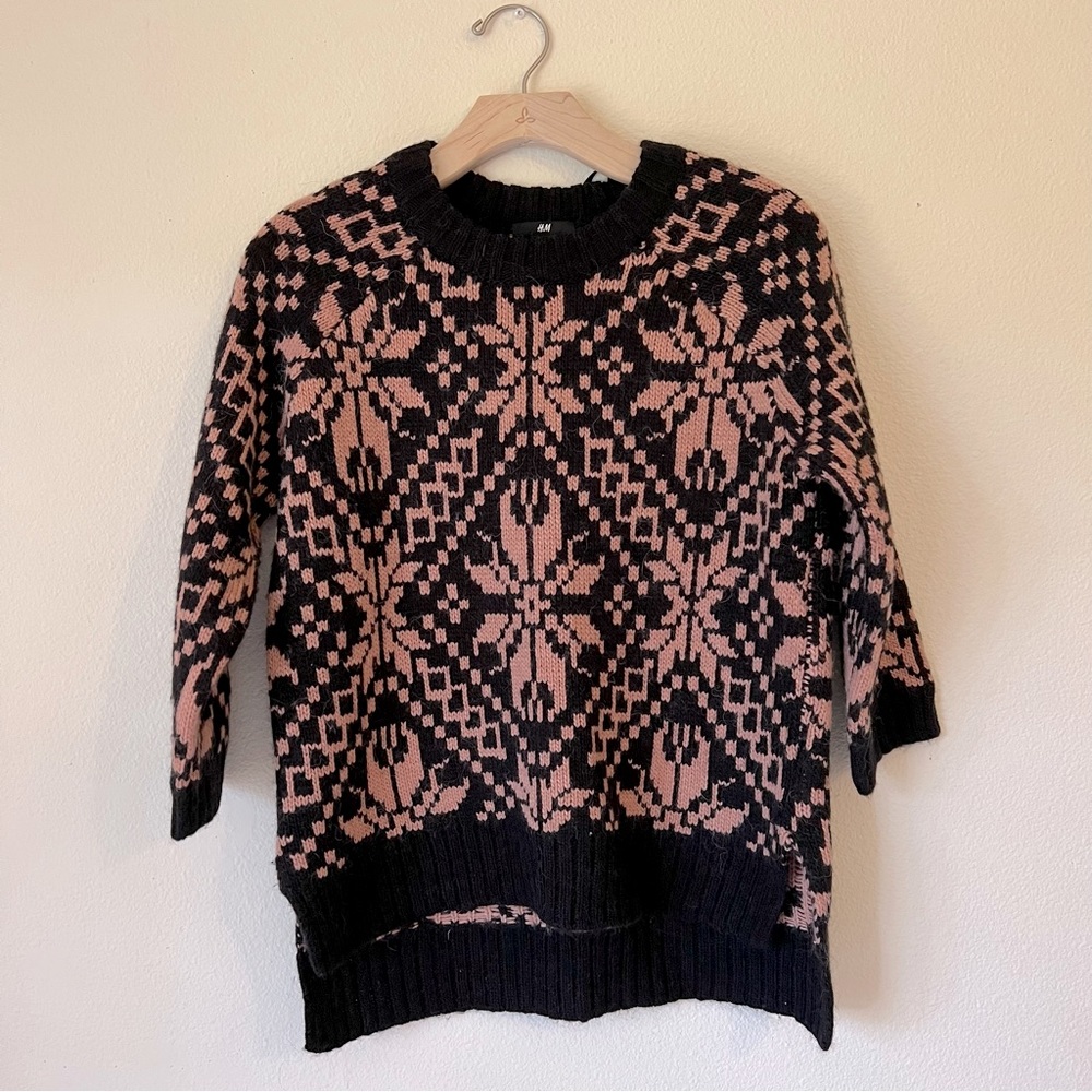 H&M classic crewneck sweater.